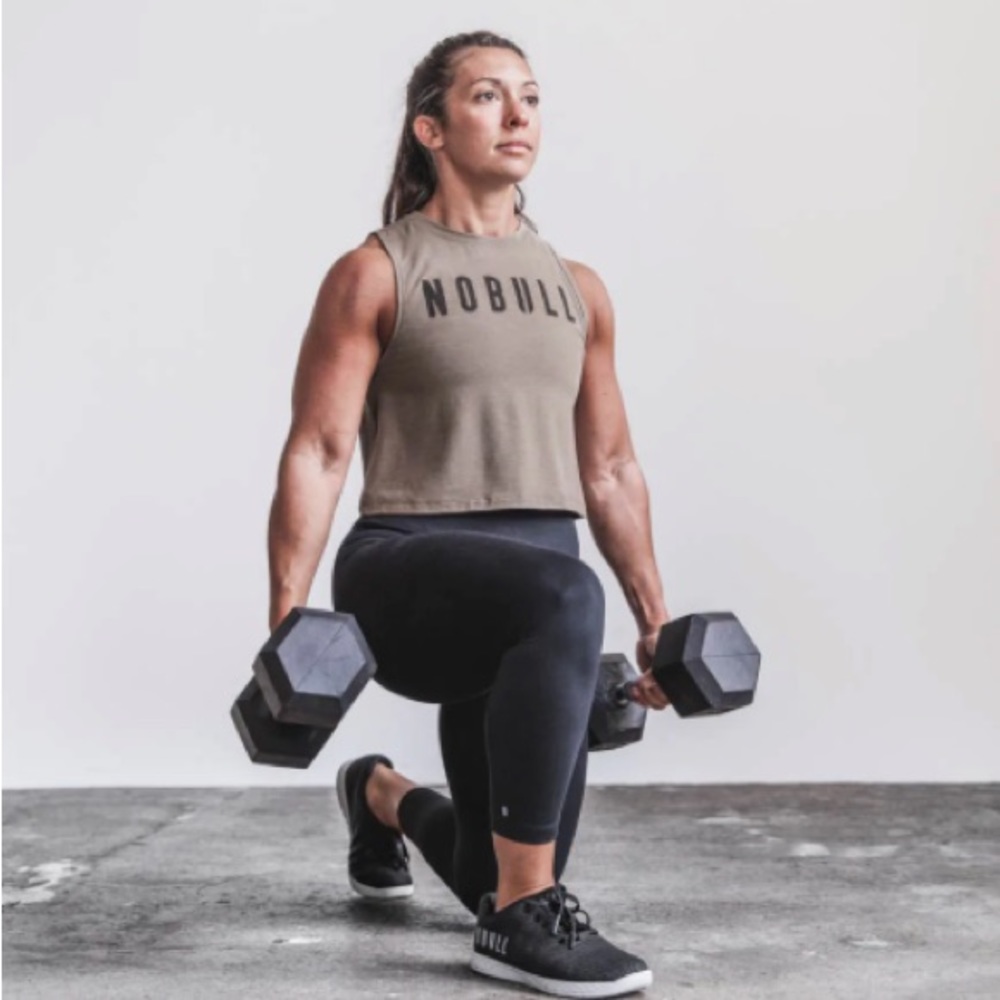 Nobull muscle tank in fallen rock